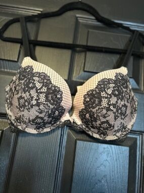 Victoria Secret Push Up Bra